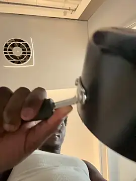 Snapshot of Festivitiesking1 chatting on 10/13/25, 11:38 Festivitiesking1 online show from 10/13/25, 11:38