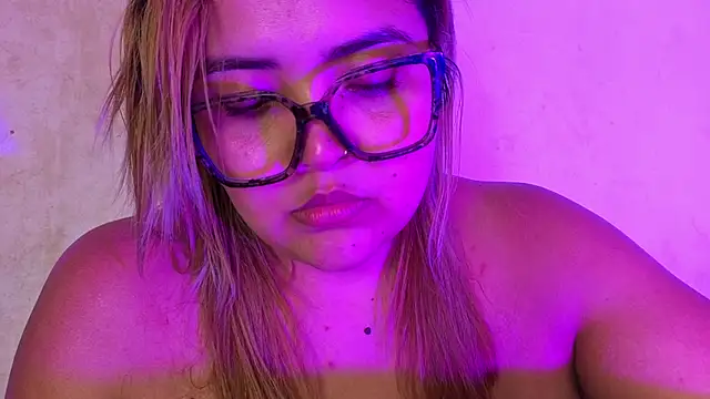 Snapshot of Agatha_humidity chatting on 05/31/26, 09:16 Agatha humidity online show from 05/31/26, 09:16