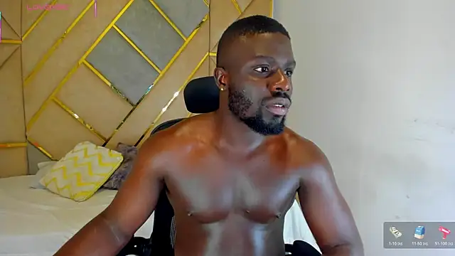 Latrellx7 online show from 10/31/25, 01:06