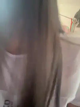 julyana  online show from 12/18/24, 06:46