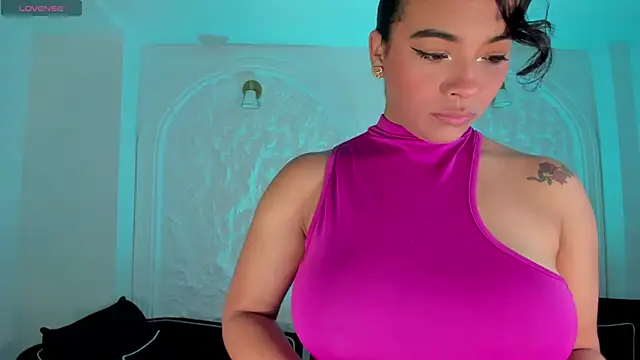 CarlaSmithX online show from 10/25/25, 12:34