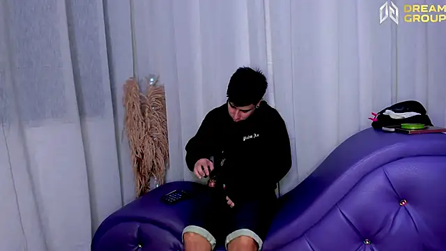 Yourslust  online show from 10/26/25, 07:31