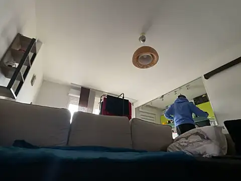 Snapshot of Rebeu313 chatting on 01/06/25, 02:36 Rebeu313 online show from 01/06/25, 02:36