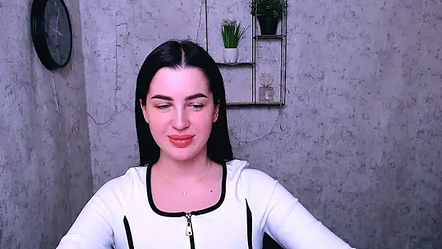 Snapshot of DivaKaily_ chatting on 02/06/25, 09:32 DivaKaily  online show from 02/06/25, 09:32