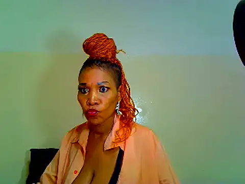 Snapshot of GHETTOASSDOLLXX chatting on 03/01/25, 04:33 GHETTOASSDOLLXX online show from 03/01/25, 04:33