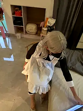 Snapshot of AwakeSubtitle chatting on 09/27/25, 09:58 AwakeSubtitle online show from 09/27/25, 09:58