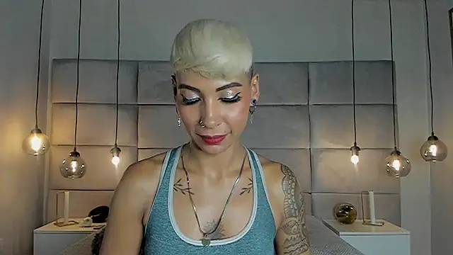 MiaMorgan  online show from 02/08/25, 06:22