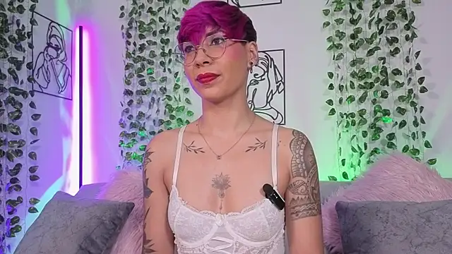 MiaMorgan  online show from 04/19/26, 02:05