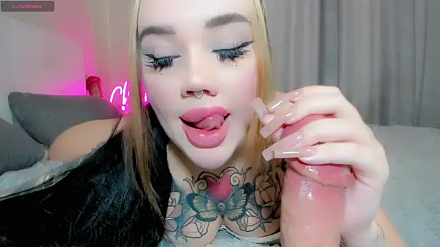 Aira vi online show from 03/02/26, 09:38