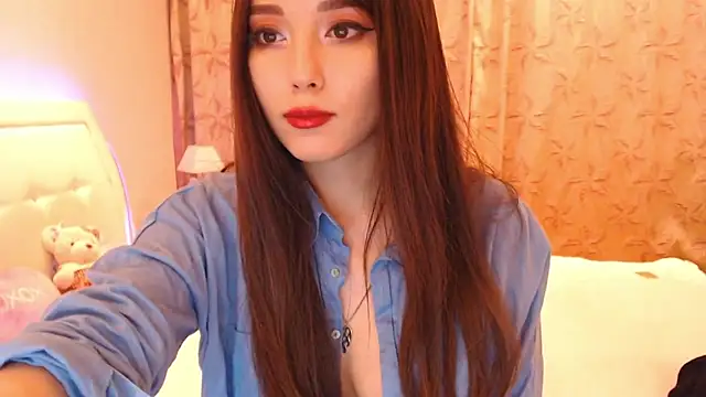 Snapshot of lilianbee chatting on 07/09/26, 07:01 lilianbee online show from 07/09/26, 07:01