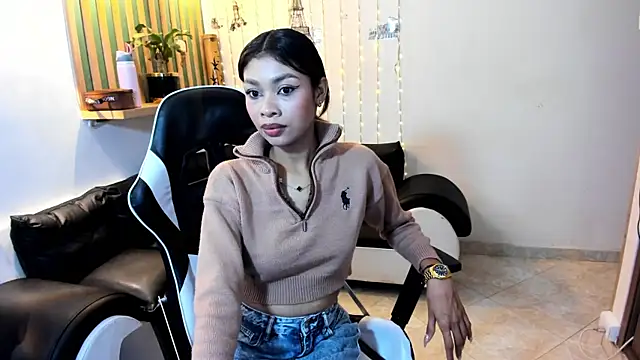 Perla prg online show from 04/17/26, 01:36