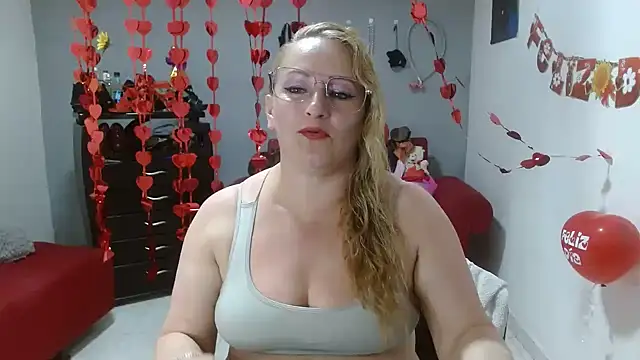 emperabigbootybigass online show from 02/18/25, 03:43