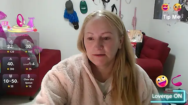 Snapshot of emperabigbootybigass chatting on 11/21/25, 12:26 emperabigbootybigass online show from 11/21/25, 12:26