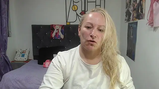 Snapshot of emperabigbootybigass chatting on 06/27/26, 12:37 emperabigbootybigass online show from 06/27/26, 12:37