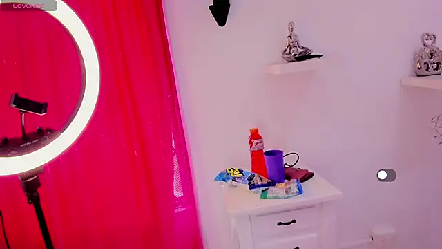 samy  milf online show from 10/03/25, 07:00