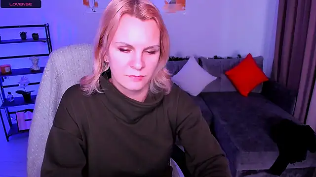 Louisa Bay online show from 01/17/25, 08:02