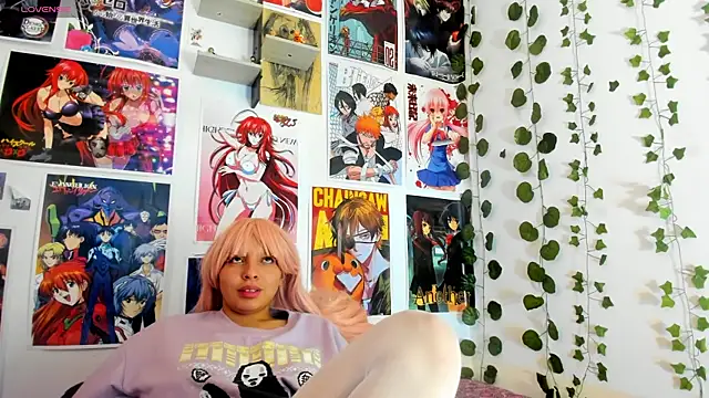 Snapshot of miku_katsuragi chatting on 12/04/24, 05:05 miku katsuragi online show from 12/04/24, 05:05