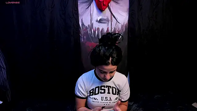 Snapshot of Kylie-fox chatting on 09/26/25, 11:31 Kylie-fox online show from 09/26/25, 11:31