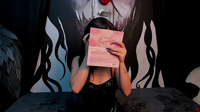 Kylie-fox online show from 11/20/25, 12:55