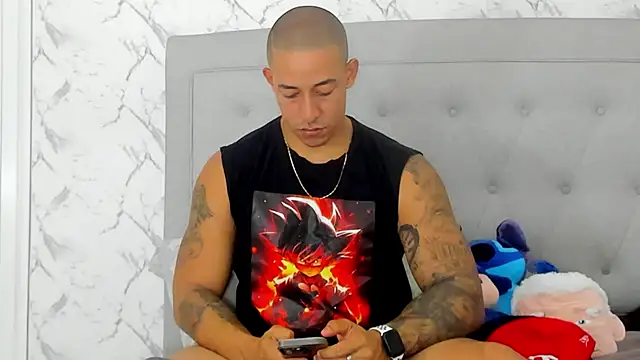 luigiferrara online show from 09/11/25, 09:04