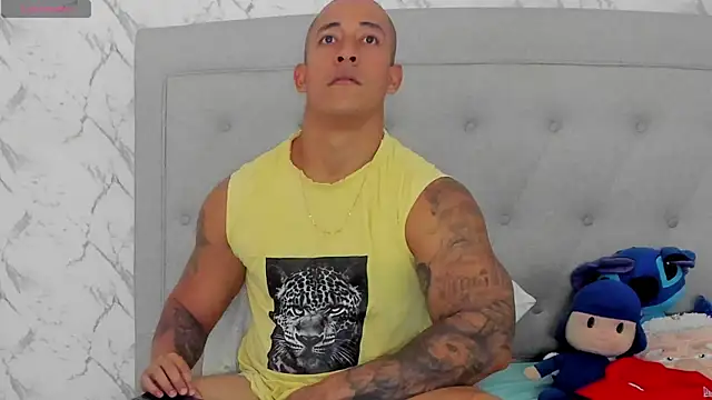 luigiferrara online show from 04/12/26, 07:41