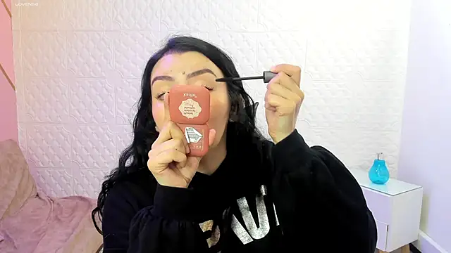 Violetaa diazz online show from 10/16/25, 09:16