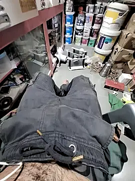 Snapshot of dickerdaddy25 chatting on 12/10/24, 04:17 dickerdaddy25 online show from 12/10/24, 04:17