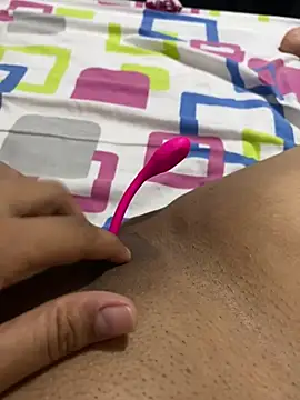 ANYLU19 online show from 02/03/25, 05:18