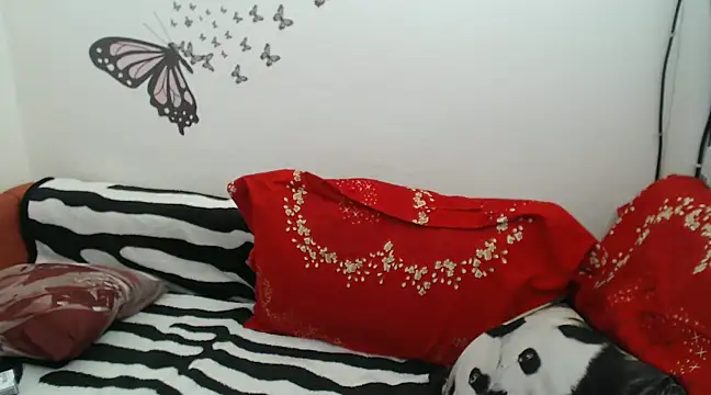 Snapshot of LadyHellene chatting on 01/29/25, 01:49 LadyHellene online show from 01/29/25, 01:49