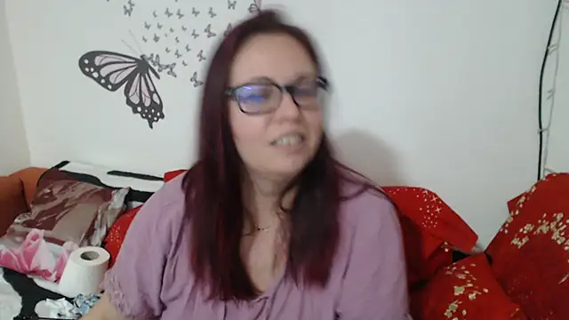 Snapshot of LadyHellene chatting on 02/11/25, 05:40 LadyHellene online show from 02/11/25, 05:40