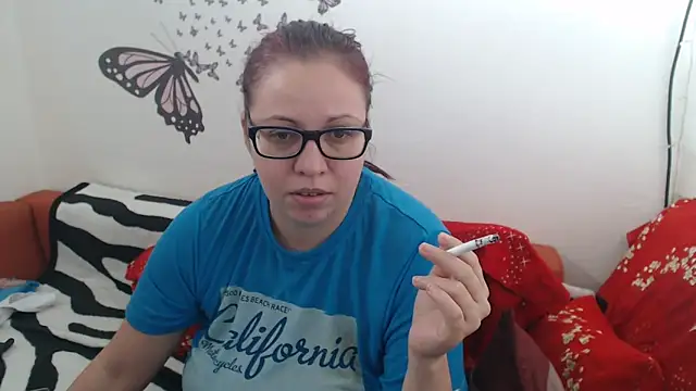 Snapshot of LadyHellene chatting on 02/13/25, 08:06 LadyHellene online show from 02/13/25, 08:06