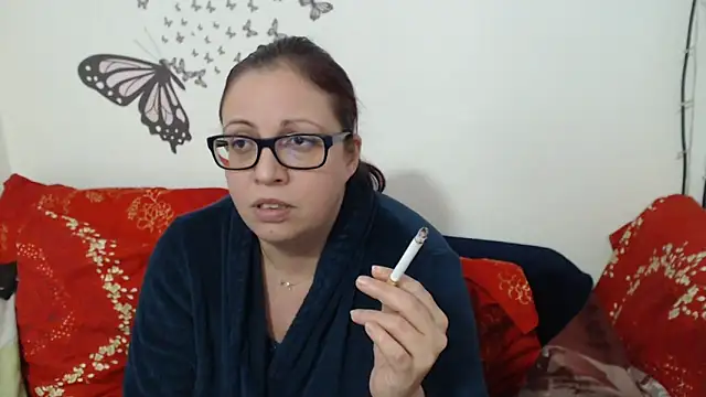 Snapshot of LadyHellene chatting on 02/27/25, 03:26 LadyHellene online show from 02/27/25, 03:26