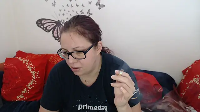 Snapshot of LadyHellene chatting on 02/28/25, 08:31 LadyHellene online show from 02/28/25, 08:31