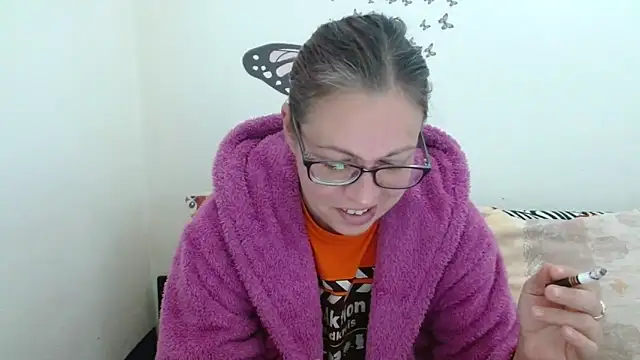 LadyHellene online show from 03/19/26, 07:56