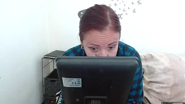 LadyHellene online show from 04/23/26, 12:29