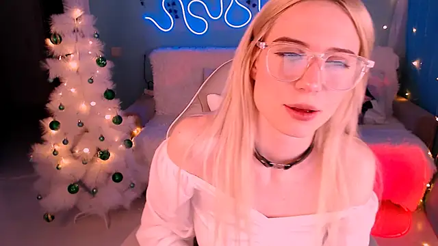 Snapshot of Sweet_Richal chatting on 01/11/25, 04:16 Sweet Richal online show from 01/11/25, 04:16