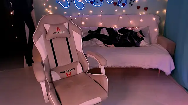 Snapshot of Sweet_Richal chatting on 02/23/25, 01:24 Sweet Richal online show from 02/23/25, 01:24