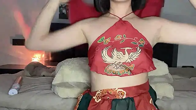 Snapshot of Arrebo1 chatting on 12/17/24, 07:50 Arrebo1 online show from 12/17/24, 07:50