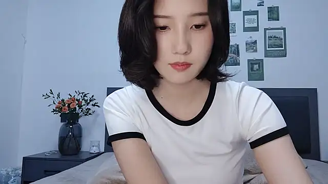 Snapshot of Arrebo1 chatting on 01/14/25, 10:48 Arrebo1 online show from 01/14/25, 10:48