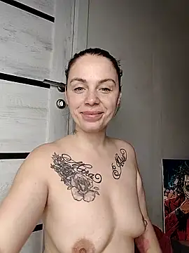 Lola Hale online show from 03/20/25, 05:58