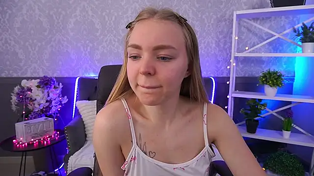 EmilySunshineS online show from 11/17/25, 07:58