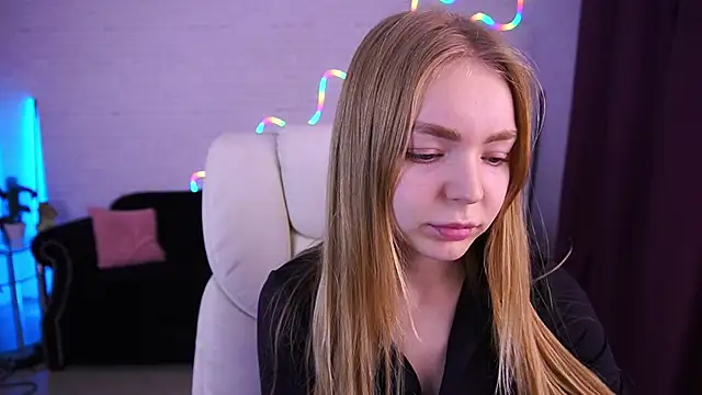 EmilySunshineS online show from 12/03/25, 09:29