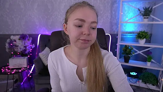 EmilySunshineS online show from 12/04/25, 02:04