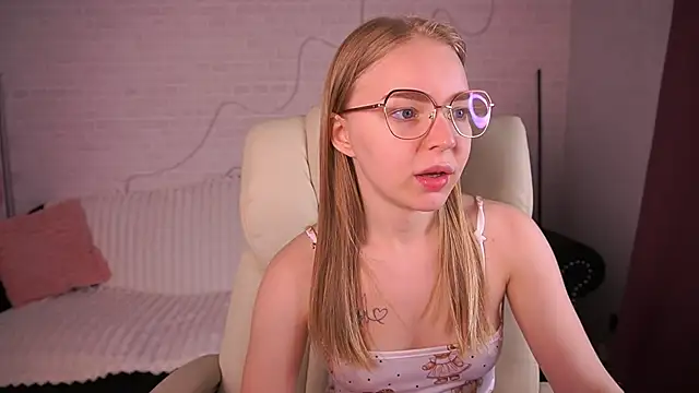 EmilySunshineS online show from 03/17/26, 07:01