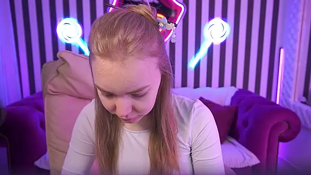 EmilySunshineS online show from 04/17/26, 06:27