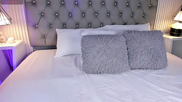 VioletthaRous online show from 03/05/26, 10:39