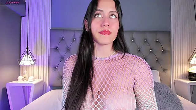 VioletthaRous online show from 03/09/26, 10:47