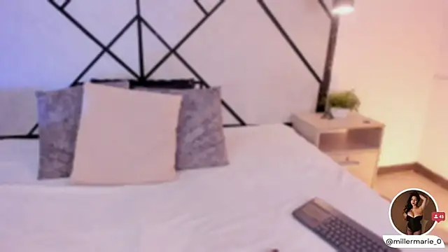 marie miller  online show from 11/04/25, 12:59