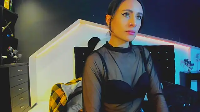 Coral Gibson online show from 03/22/25, 09:34