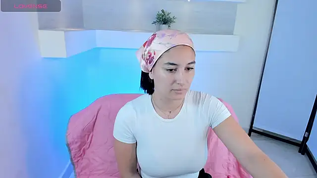 ScarlettWet9 online show from 12/16/24, 09:14